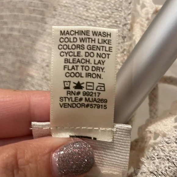 Daytrip Cardigan Large - Picture 10 of 11